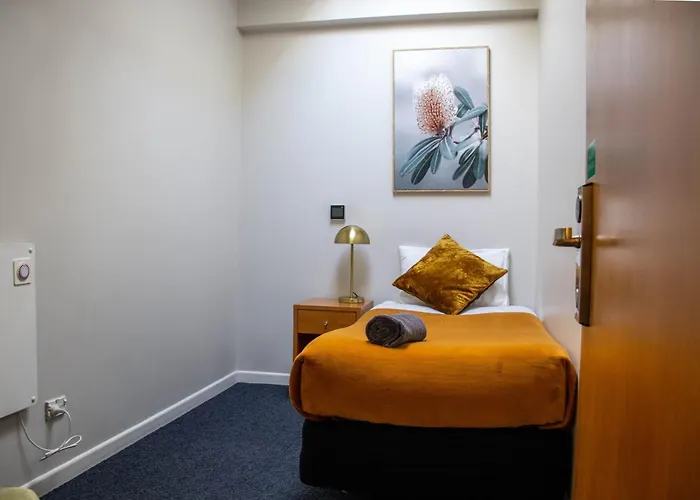 Tuatara Lodge