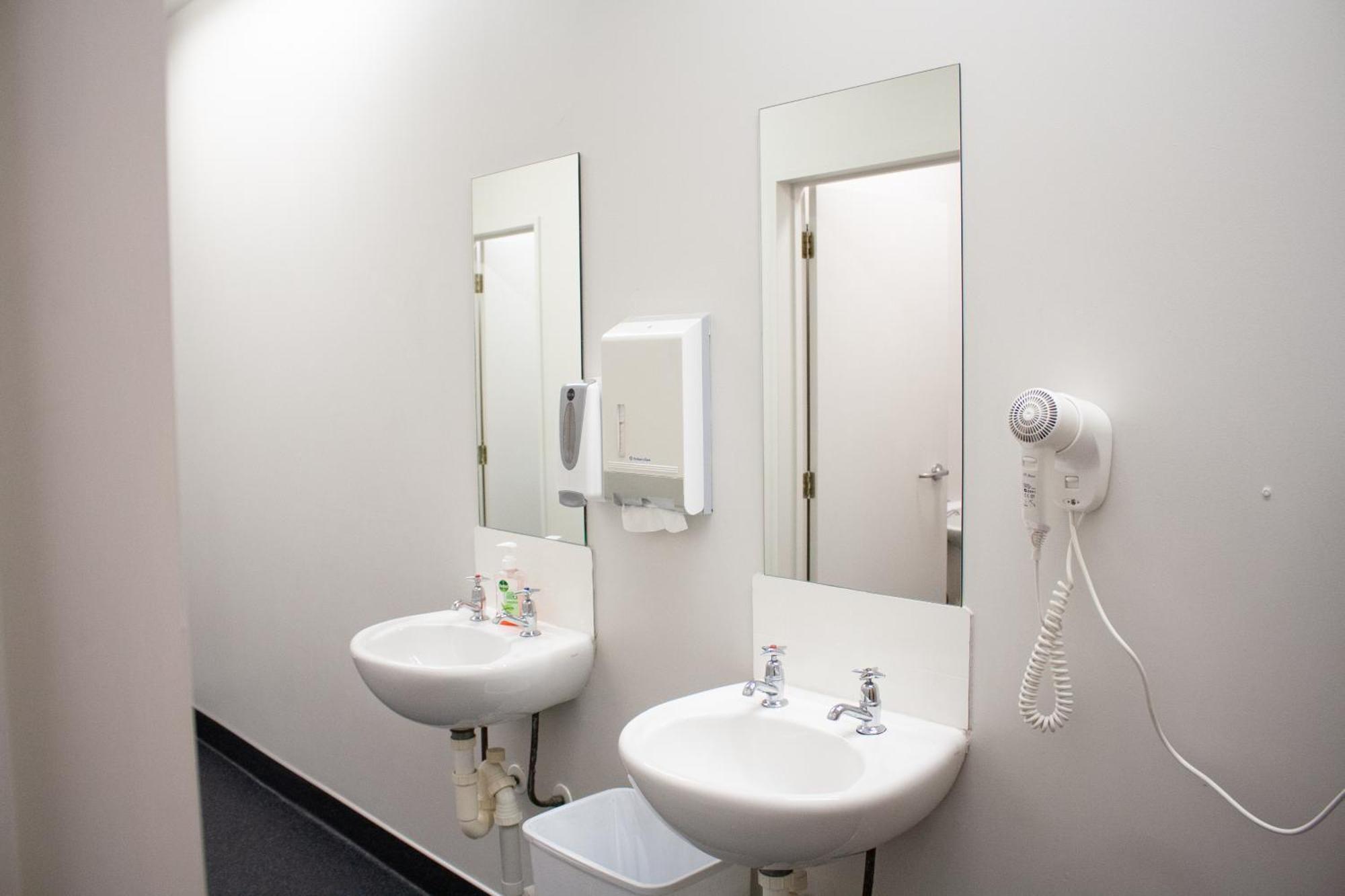 Hostel Tuatara *